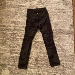 Lululemon Align Leggings, camo crop 23”